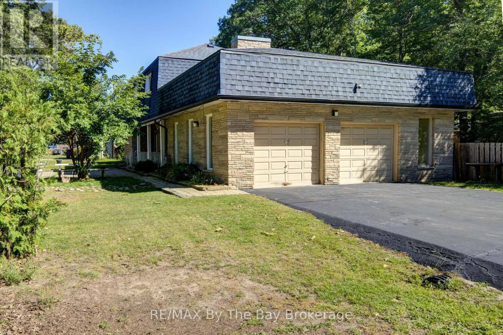 1693 RIVER ROAD W