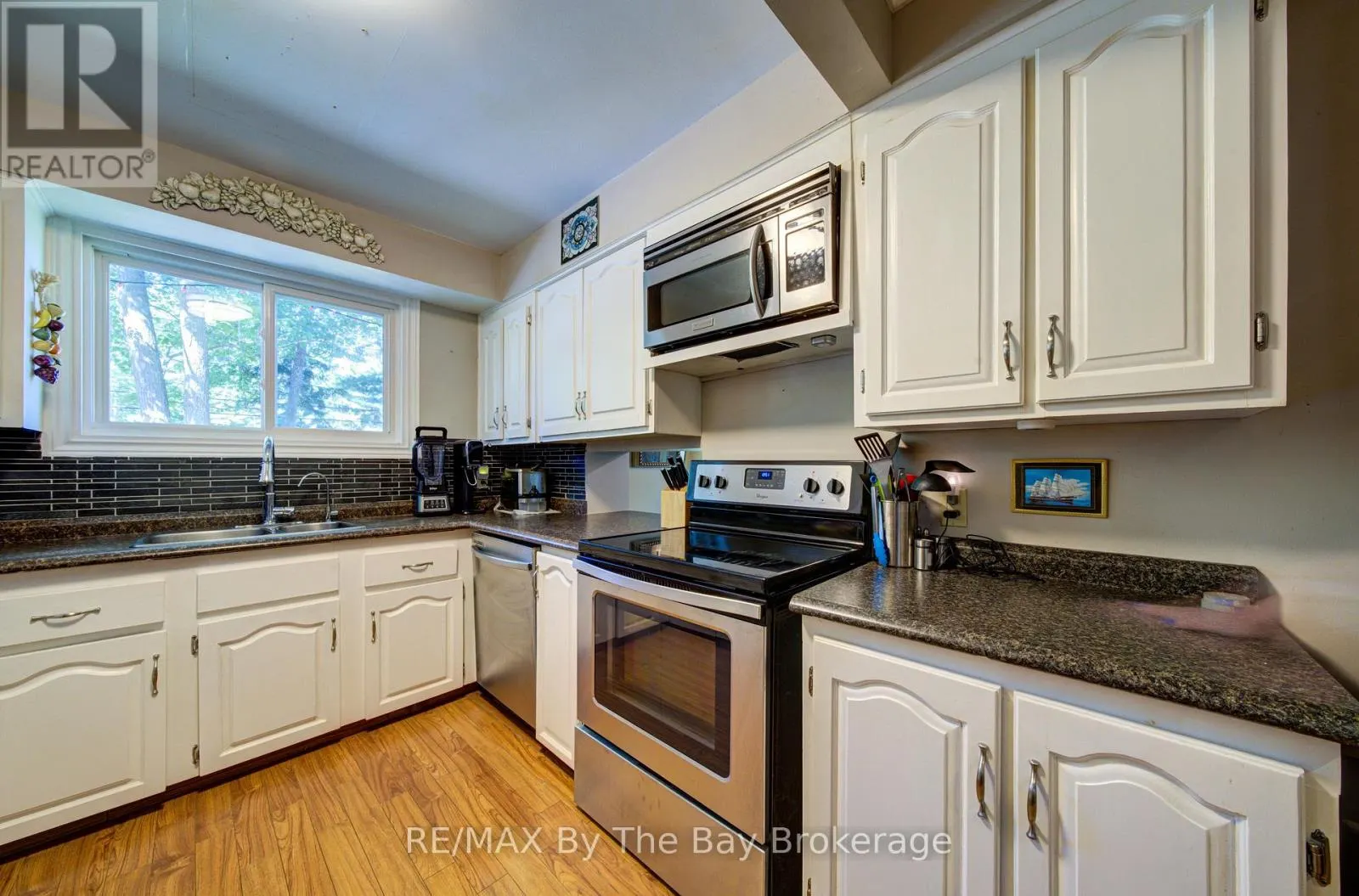 1693 RIVER ROAD W