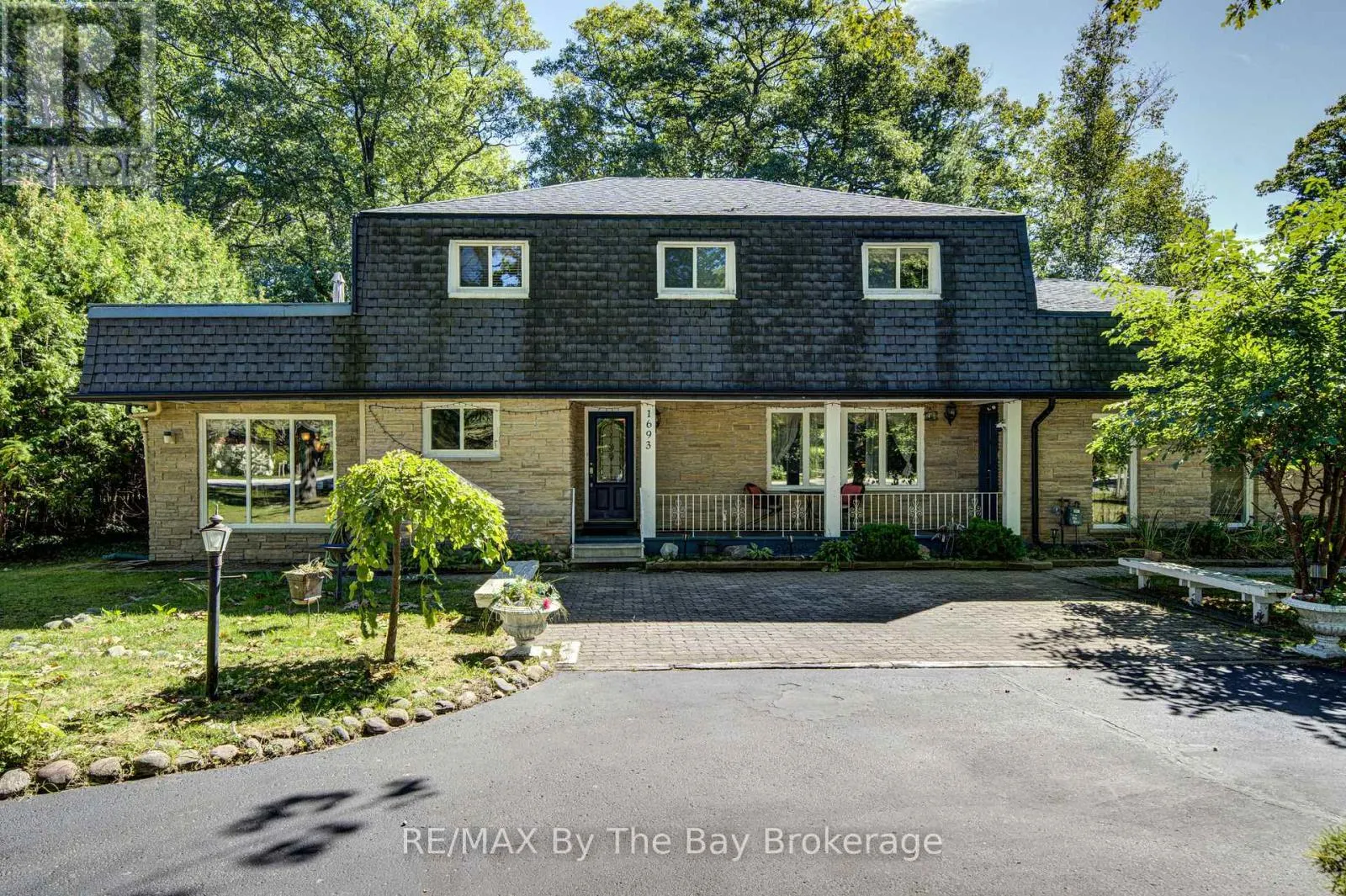 1693 RIVER ROAD W