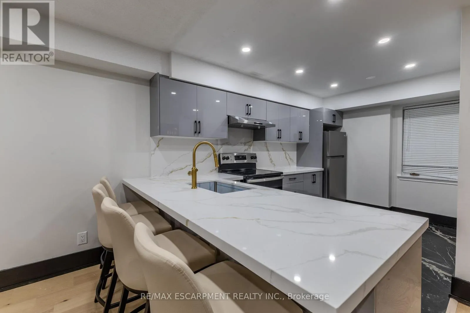8 - 20 MULLIGAN LANE