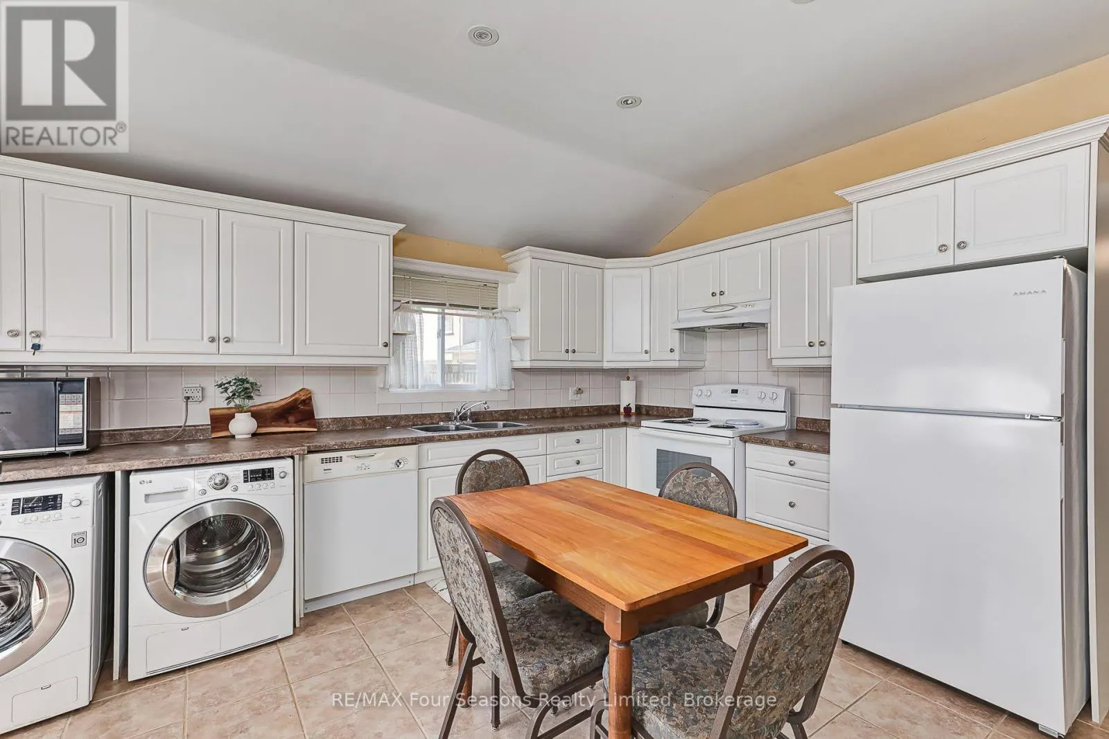 511 OXBOW PARK DRIVE