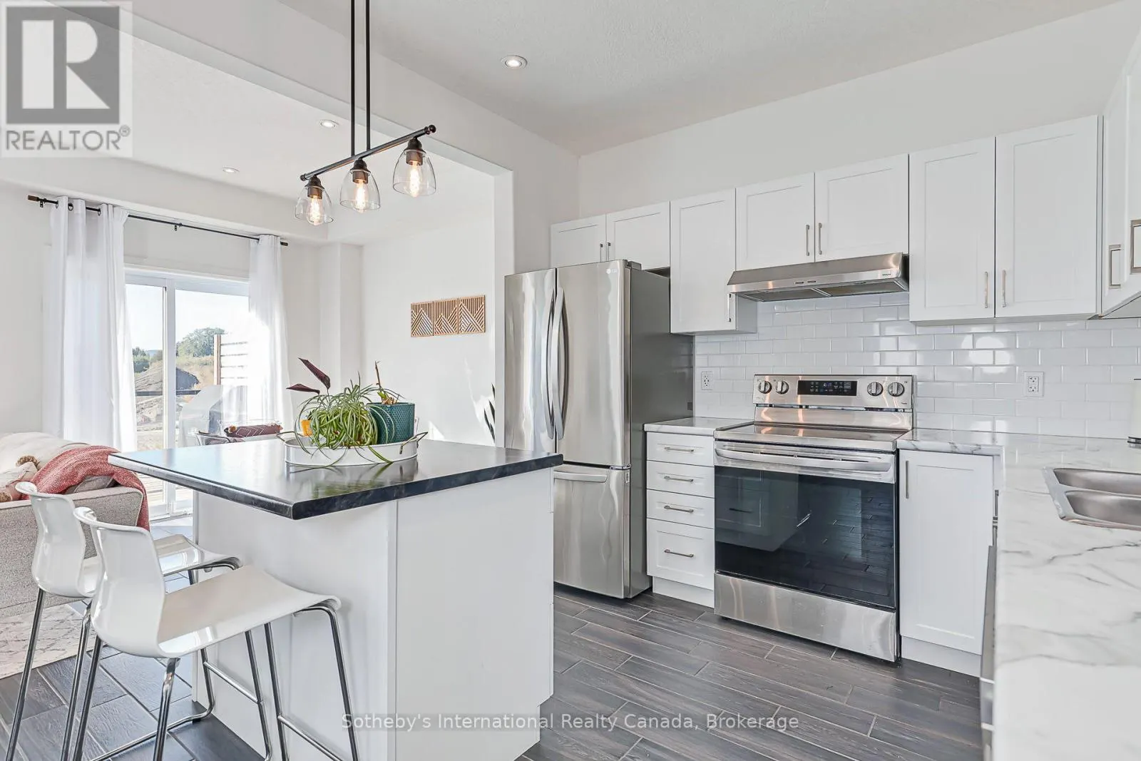 73 ARCHER AVENUE
