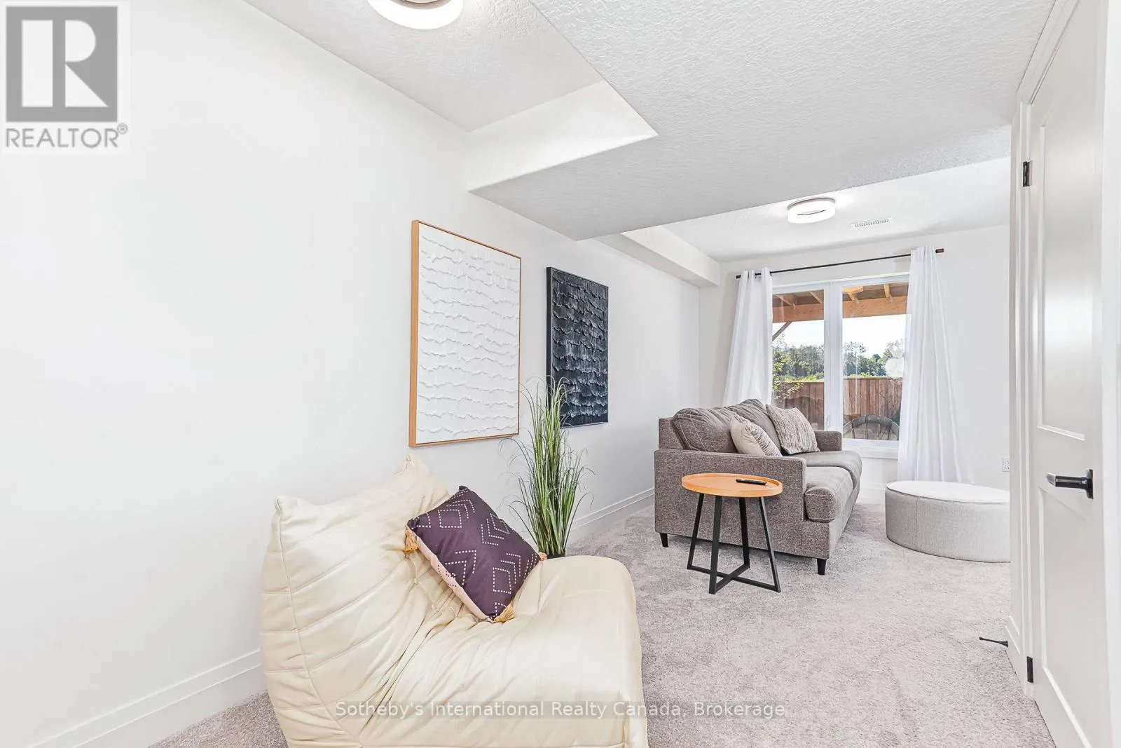 73 ARCHER AVENUE