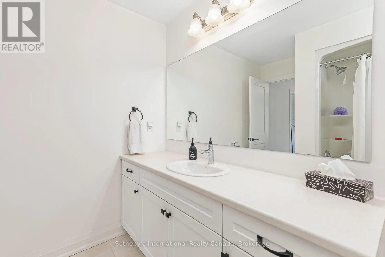 73 ARCHER AVENUE