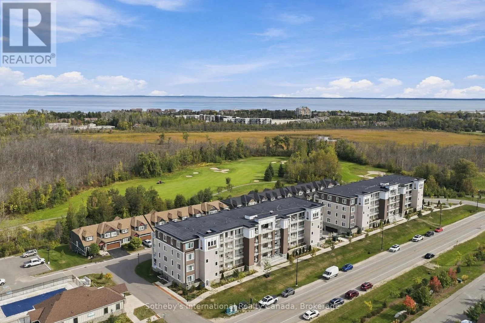 206 - 17 SPOONER CRESCENT #206