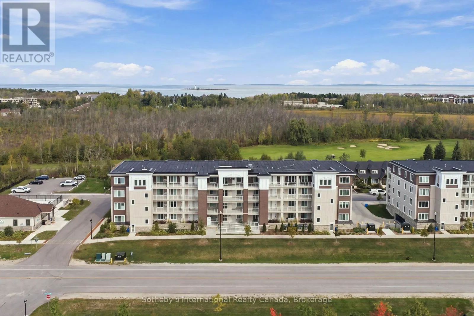 206 - 17 SPOONER CRESCENT #206