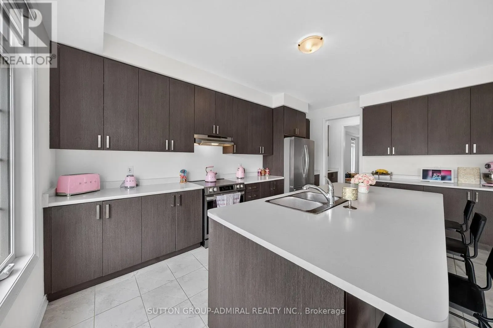 76 CALYPSO AVENUE