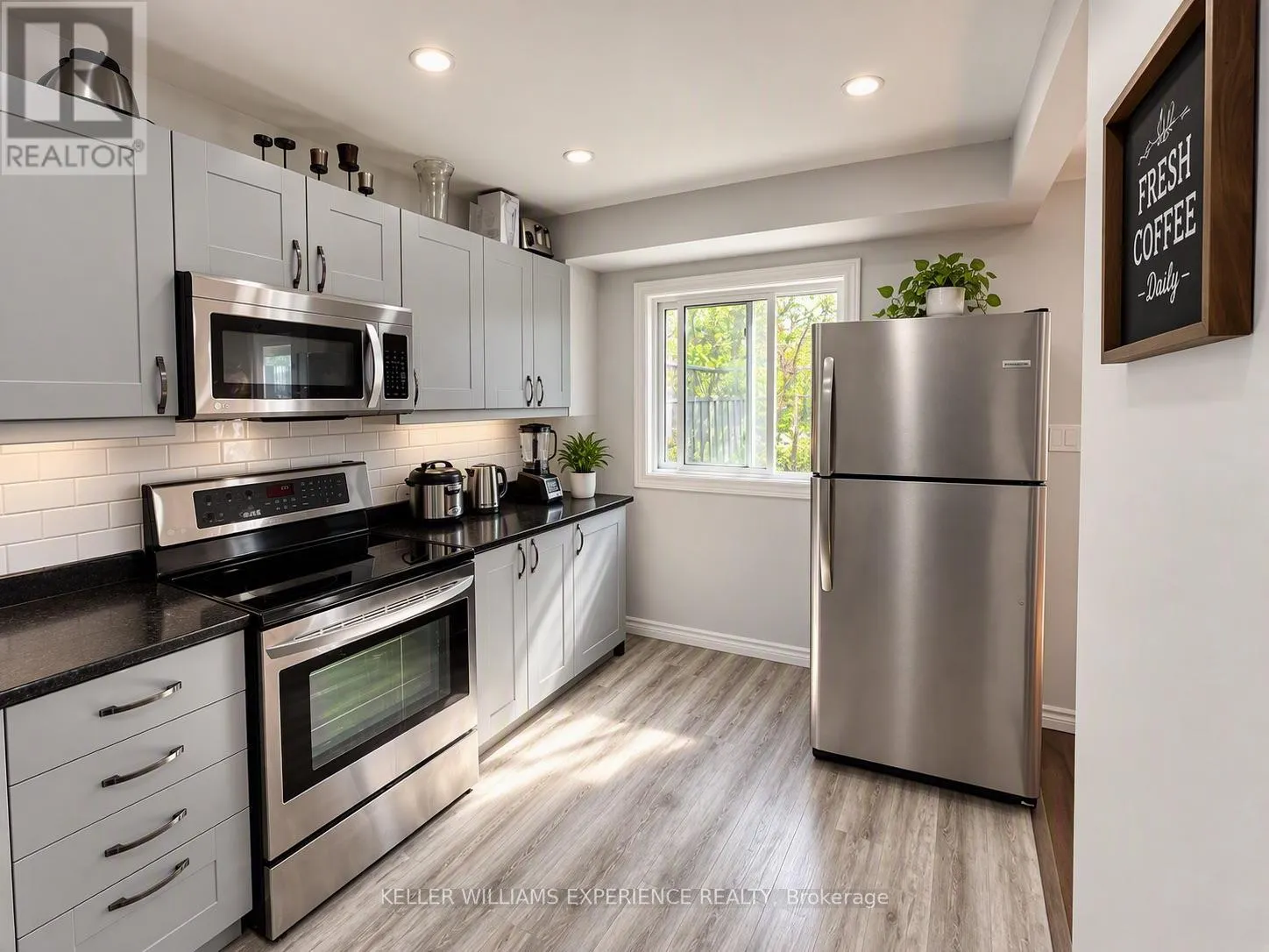29 - 441 BARRIE ROAD