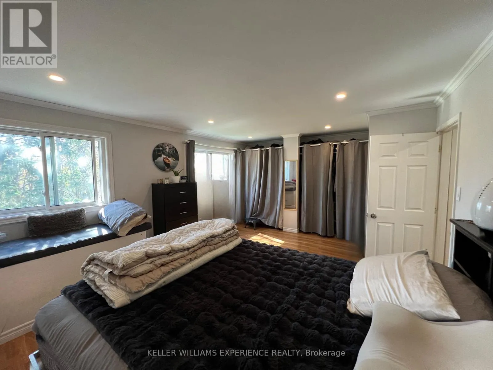 29 - 441 BARRIE ROAD