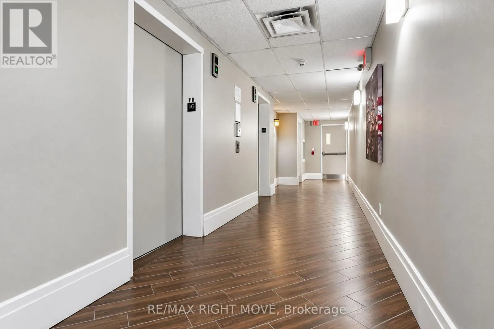301 - 140 CEDAR ISLAND ROAD