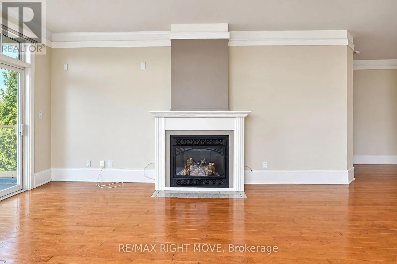 301 - 140 CEDAR ISLAND ROAD