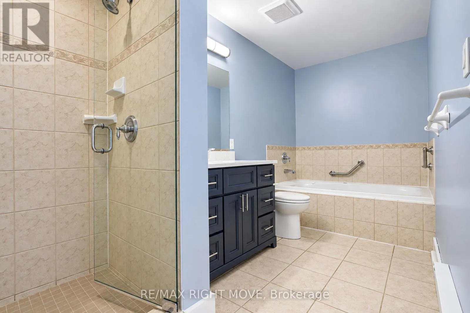 301 - 140 CEDAR ISLAND ROAD