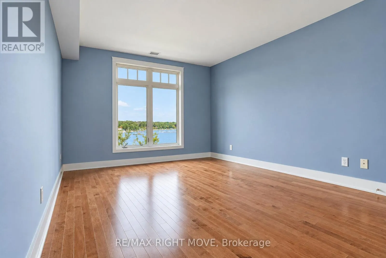 301 - 140 CEDAR ISLAND ROAD