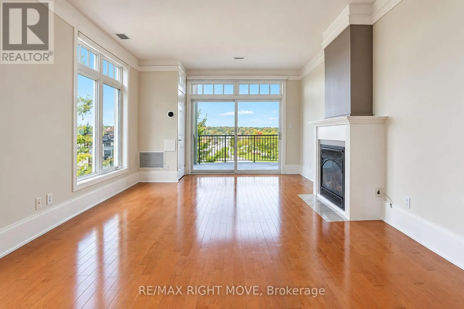 301 - 140 CEDAR ISLAND ROAD