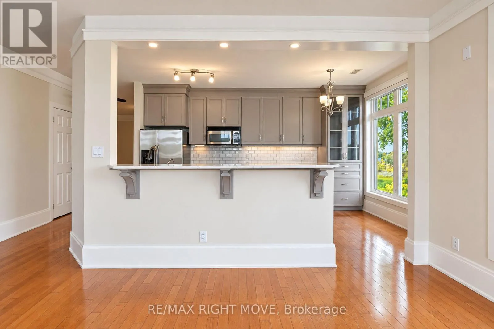 301 - 140 CEDAR ISLAND ROAD