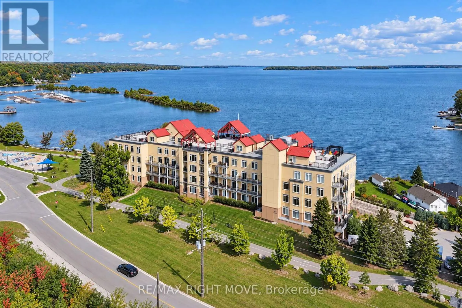 301 - 140 CEDAR ISLAND ROAD