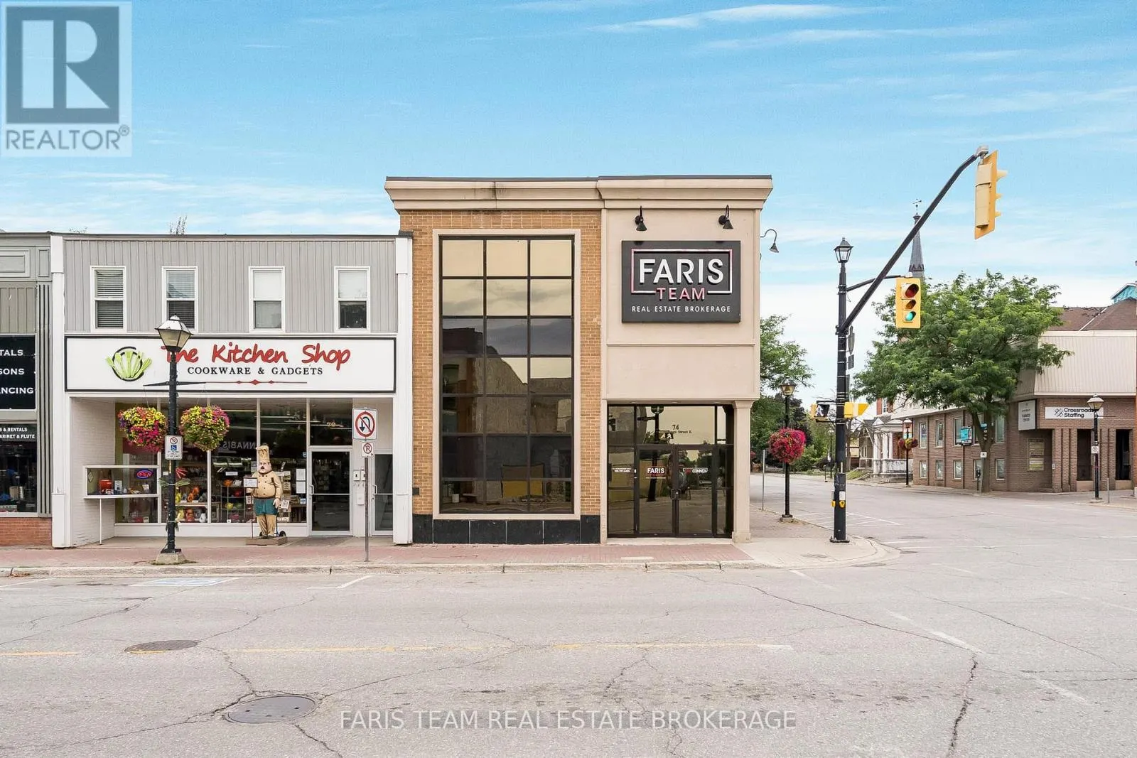 74 MISSISSAGA STREET E