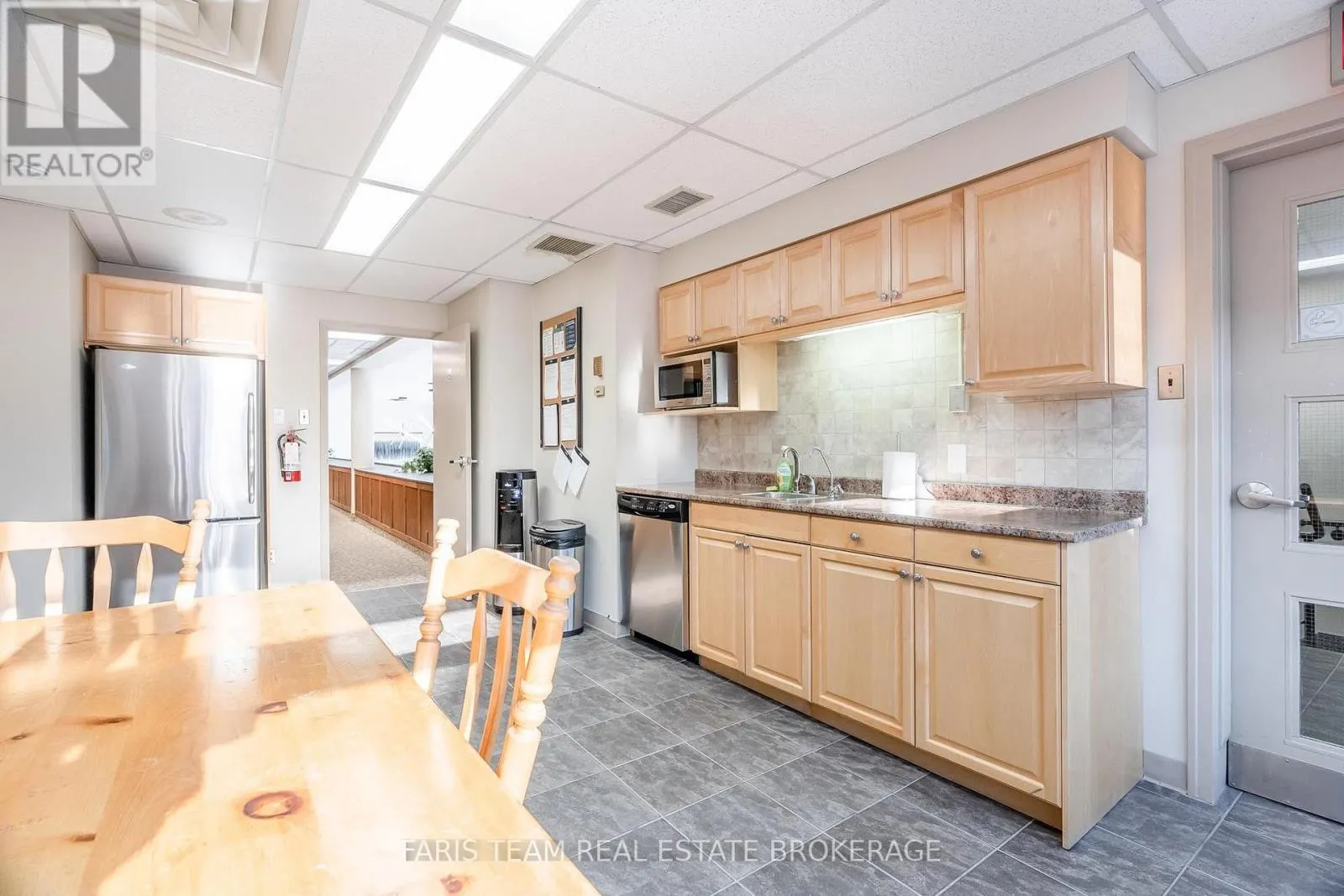 74 MISSISSAGA STREET E