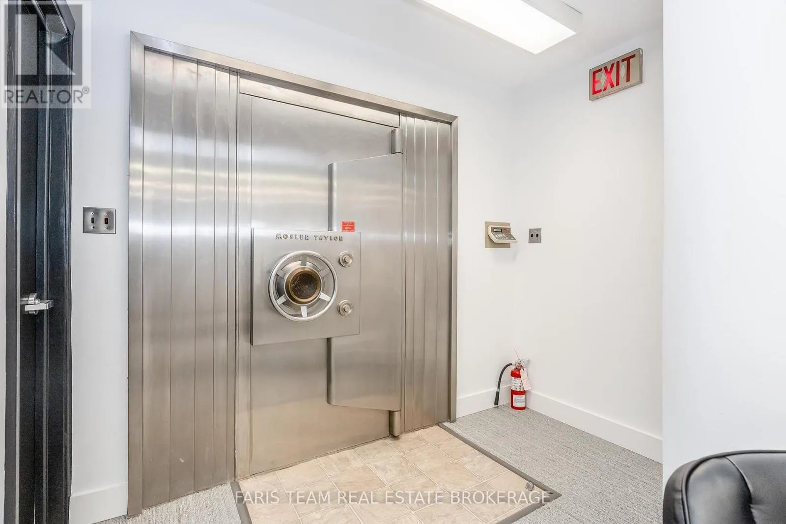 74 MISSISSAGA STREET E