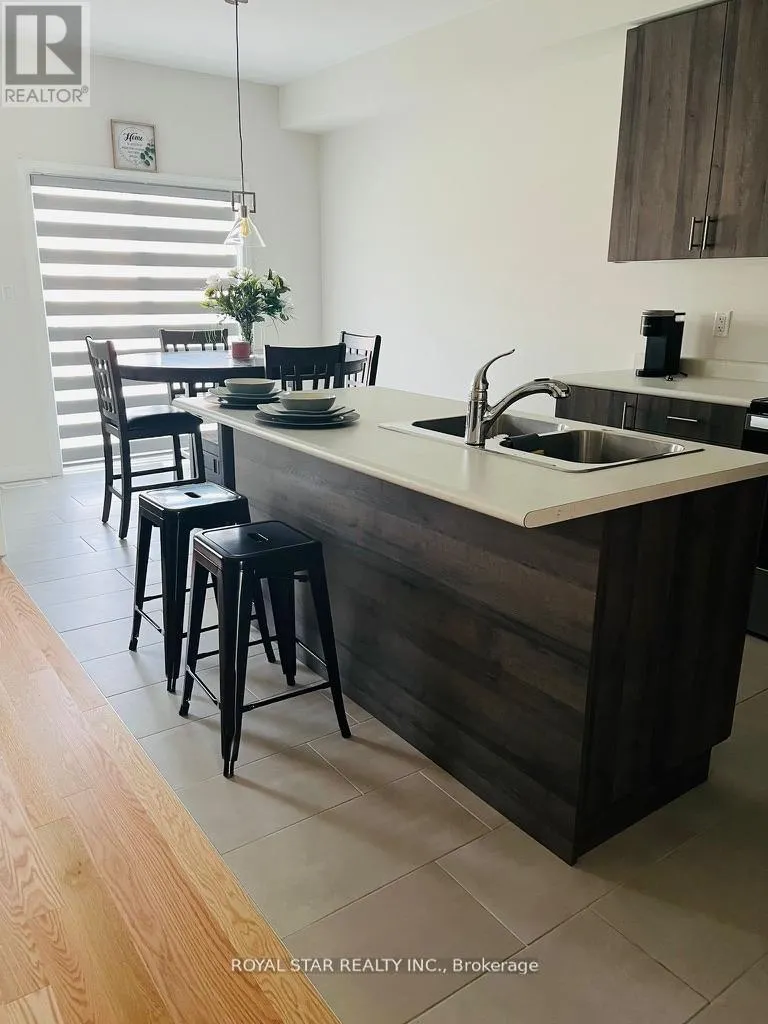 7 FEDERICA CRESCENT