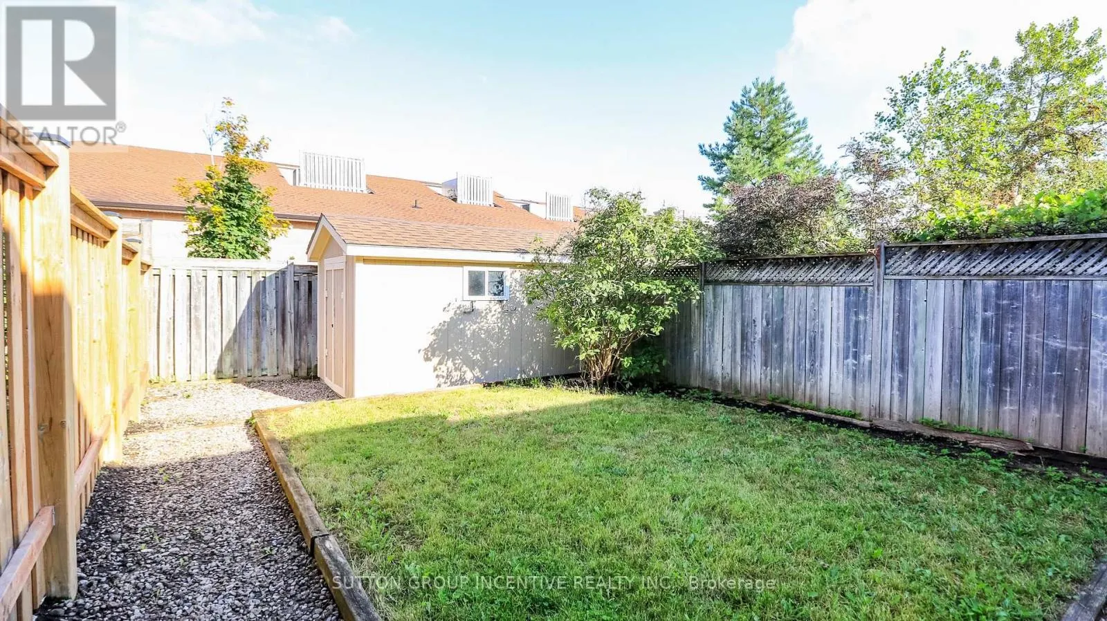 15 BRUCE CRESCENT