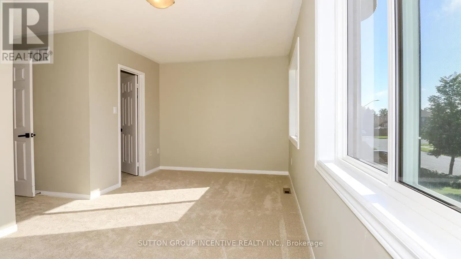 15 BRUCE CRESCENT