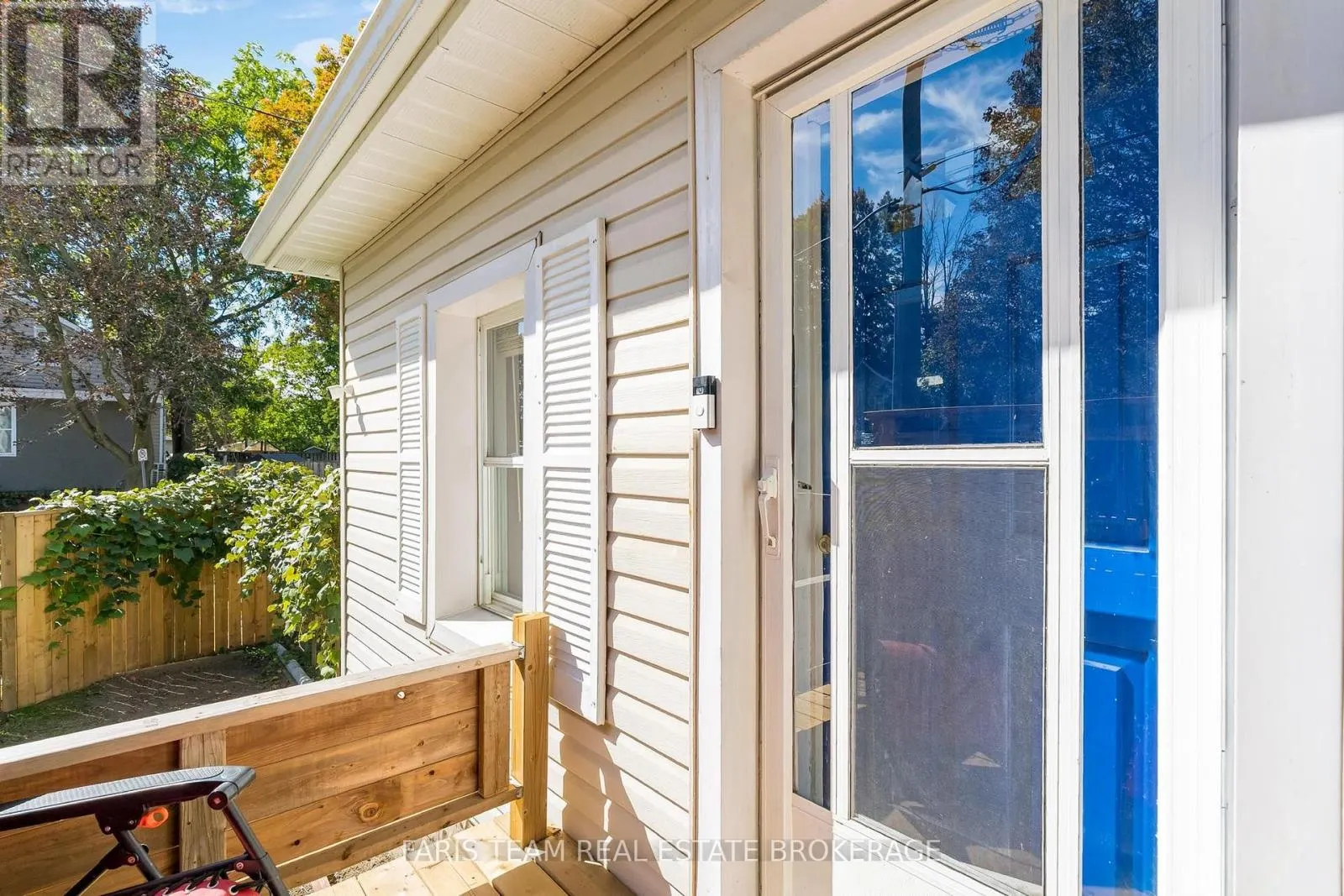 120 BARRIE ROAD
