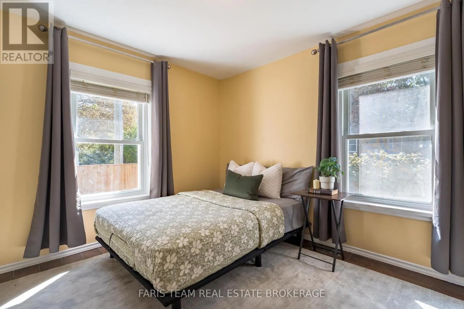 120 BARRIE ROAD