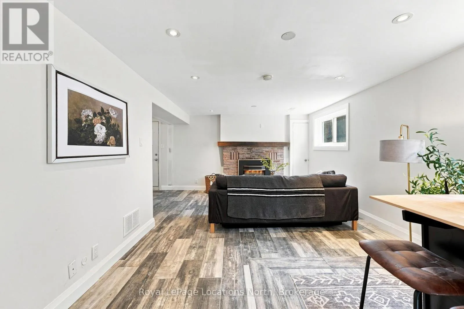 32 COURTICE CRESCENT