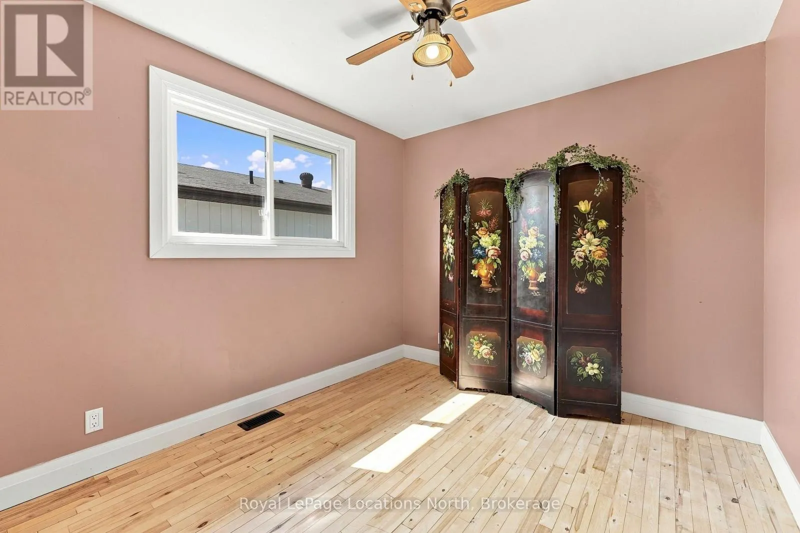 32 COURTICE CRESCENT