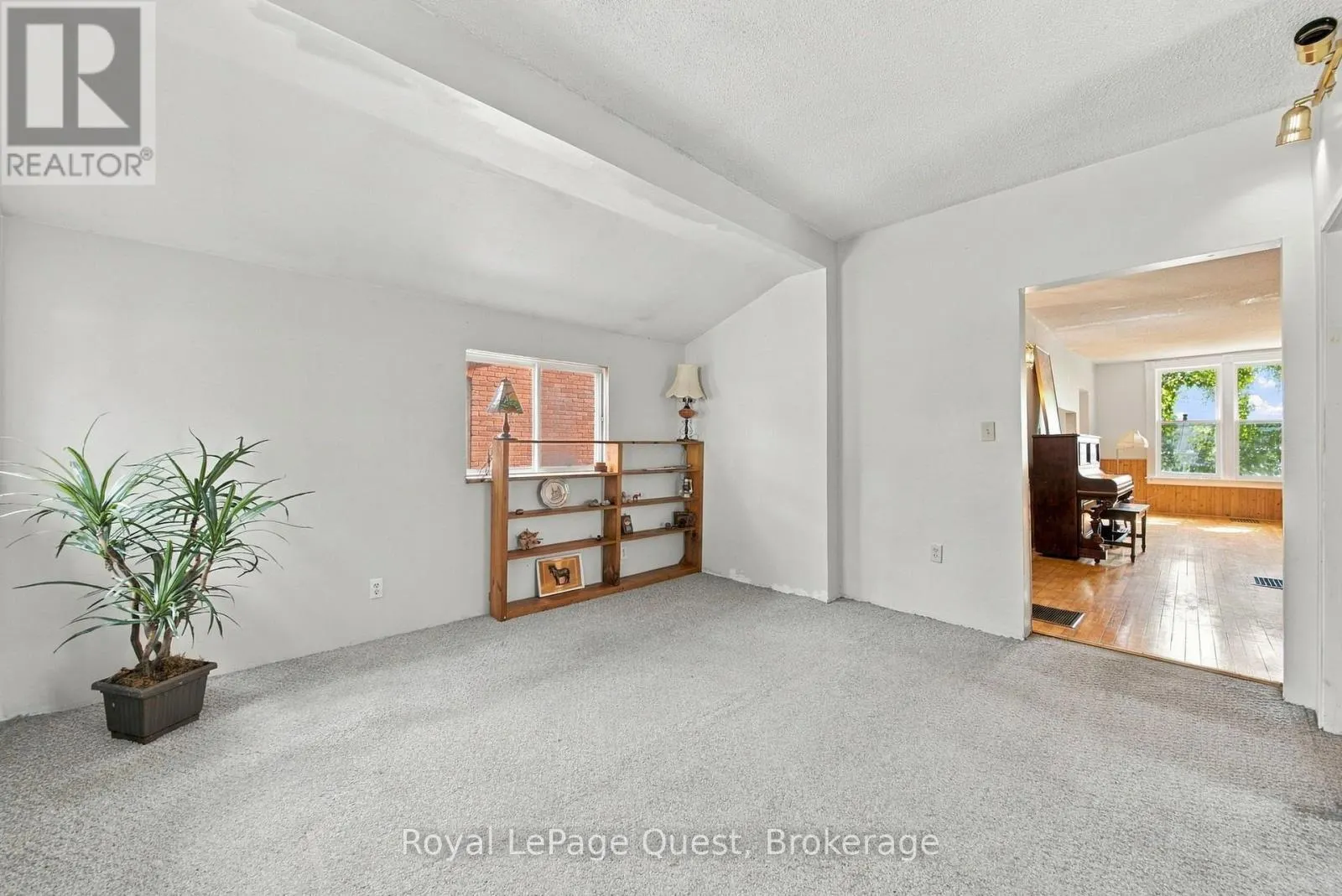 148 COLDWATER ROAD W