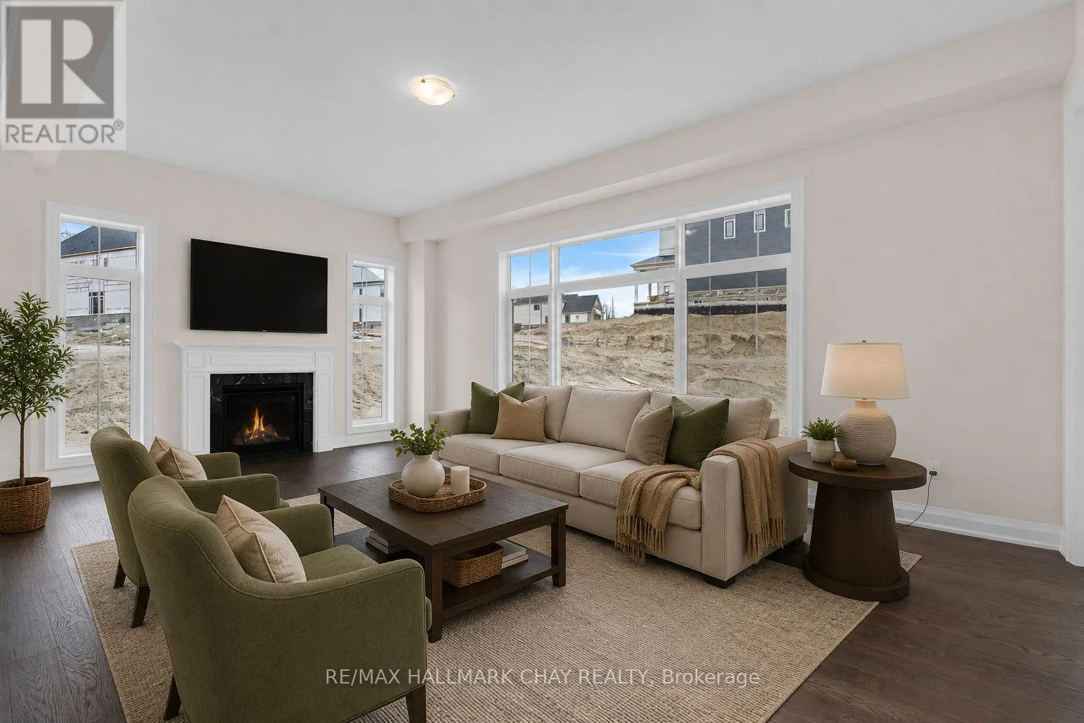 7 RADOME DRIVE