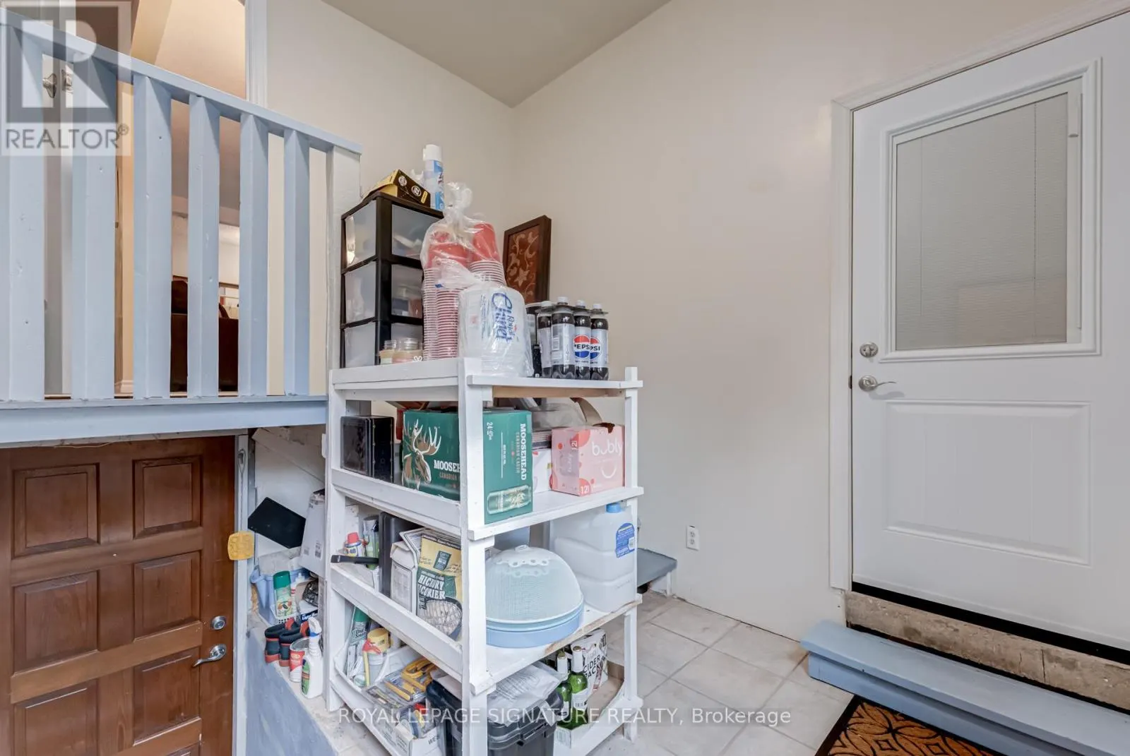107 NICOLE BOULEVARD