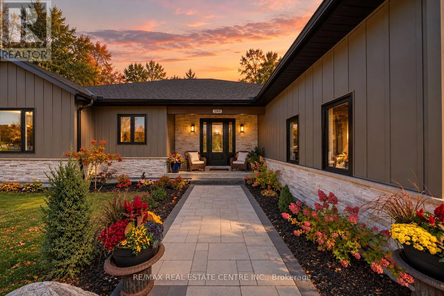 289 CENTENNIAL DRIVE