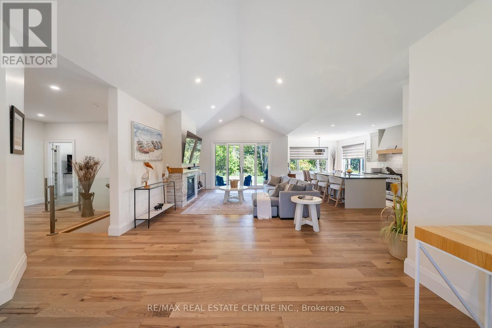 289 CENTENNIAL DRIVE