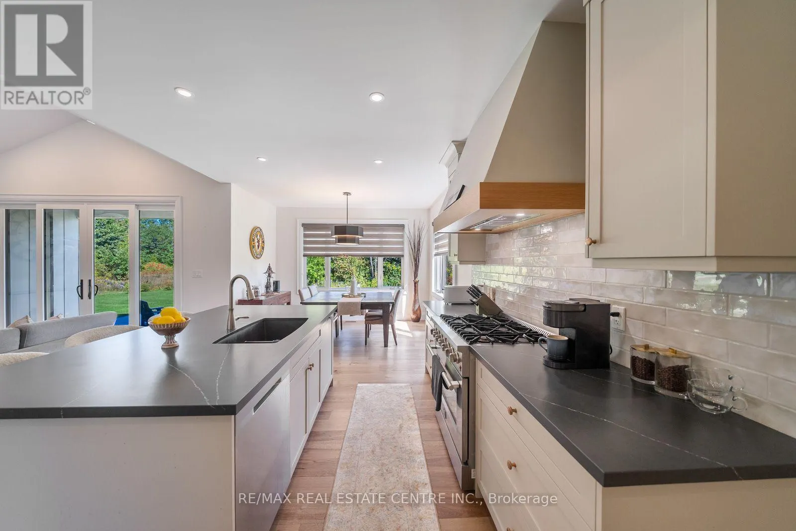 289 CENTENNIAL DRIVE