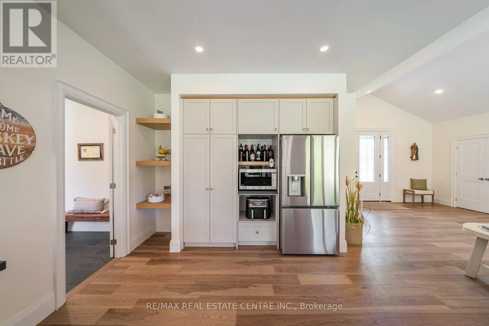 289 CENTENNIAL DRIVE
