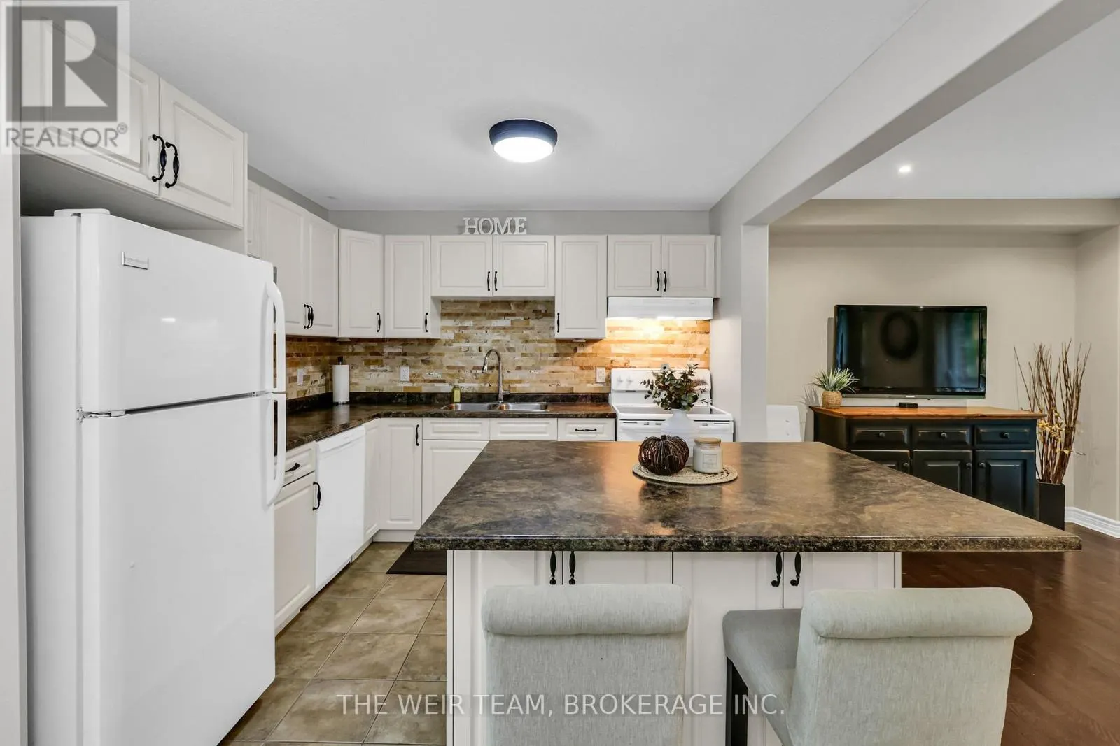 1018 COOK DRIVE