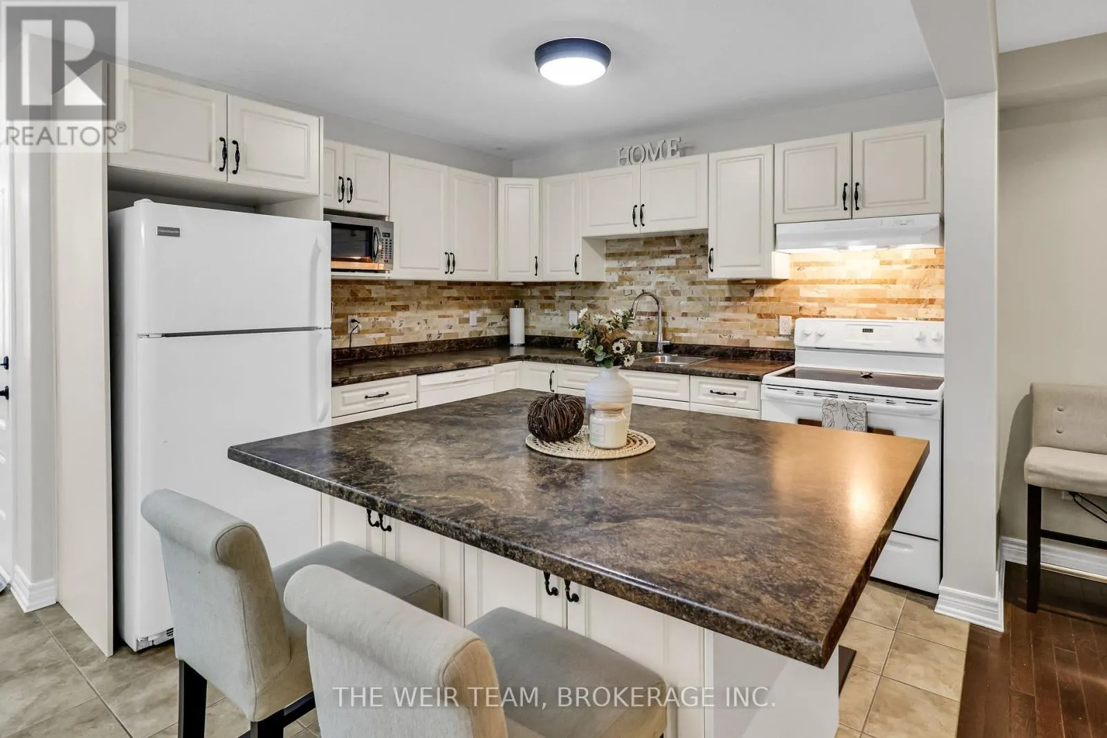 1018 COOK DRIVE