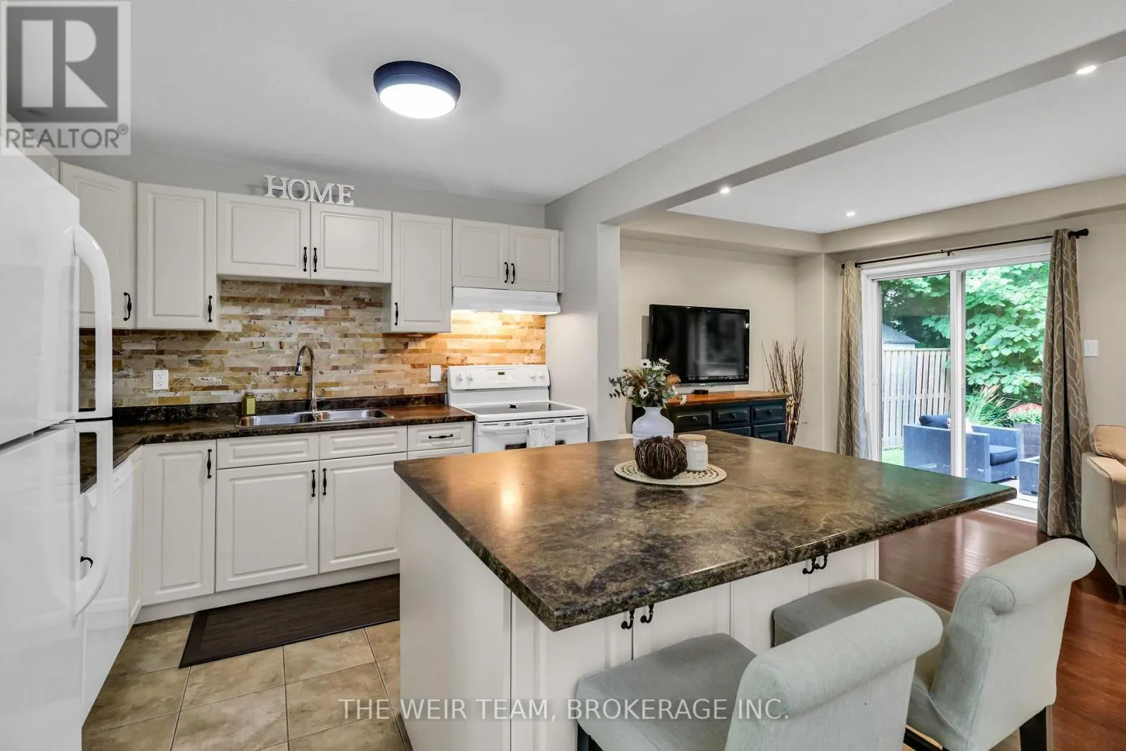 1018 COOK DRIVE