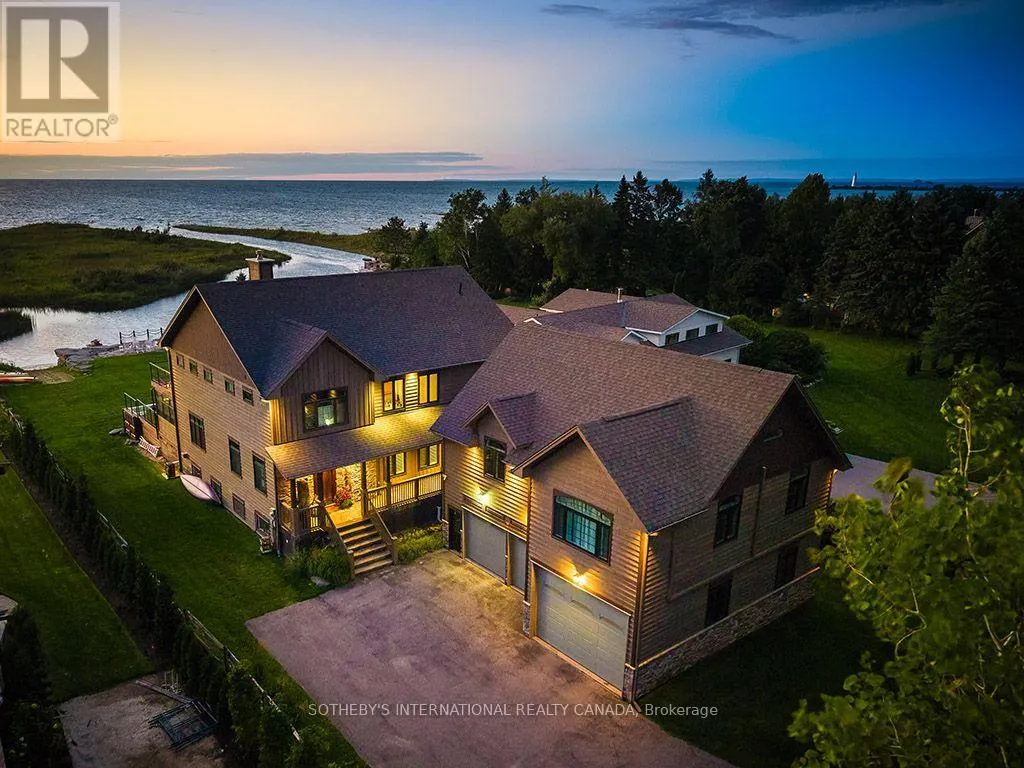 156 BARTLETT BOULEVARD