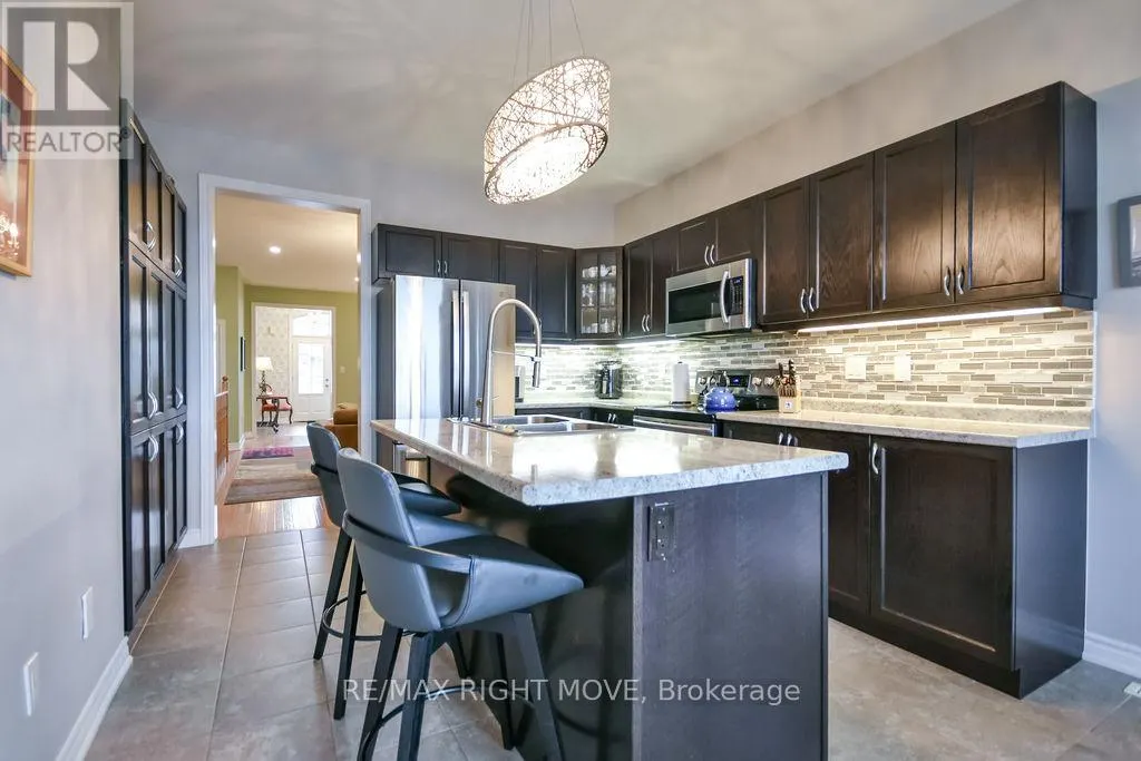 3111 EMPEROR DRIVE