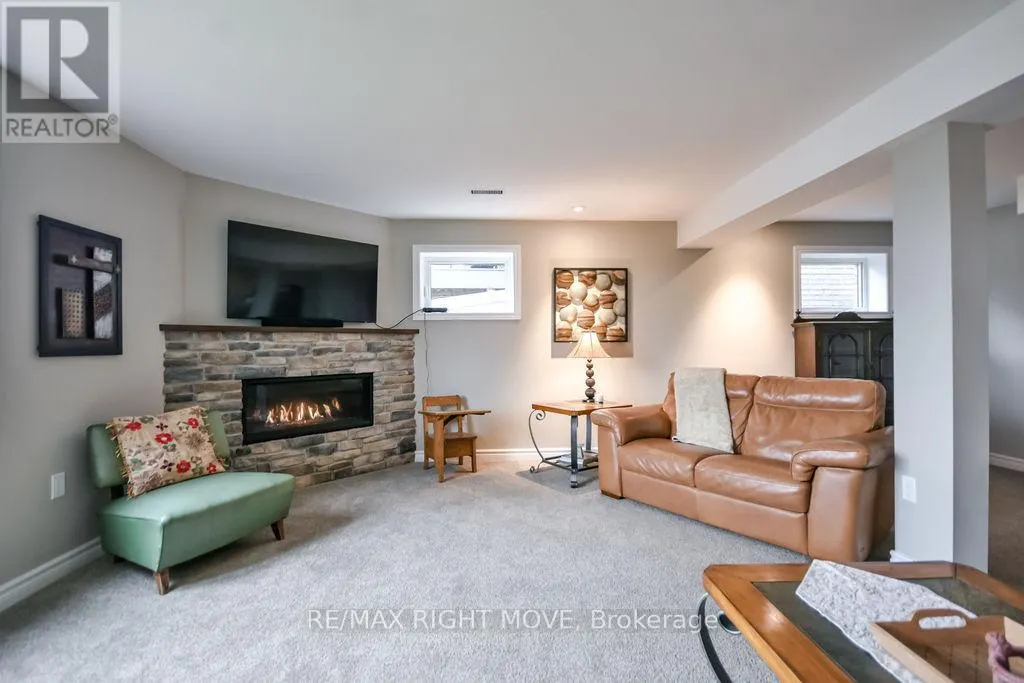 3111 EMPEROR DRIVE