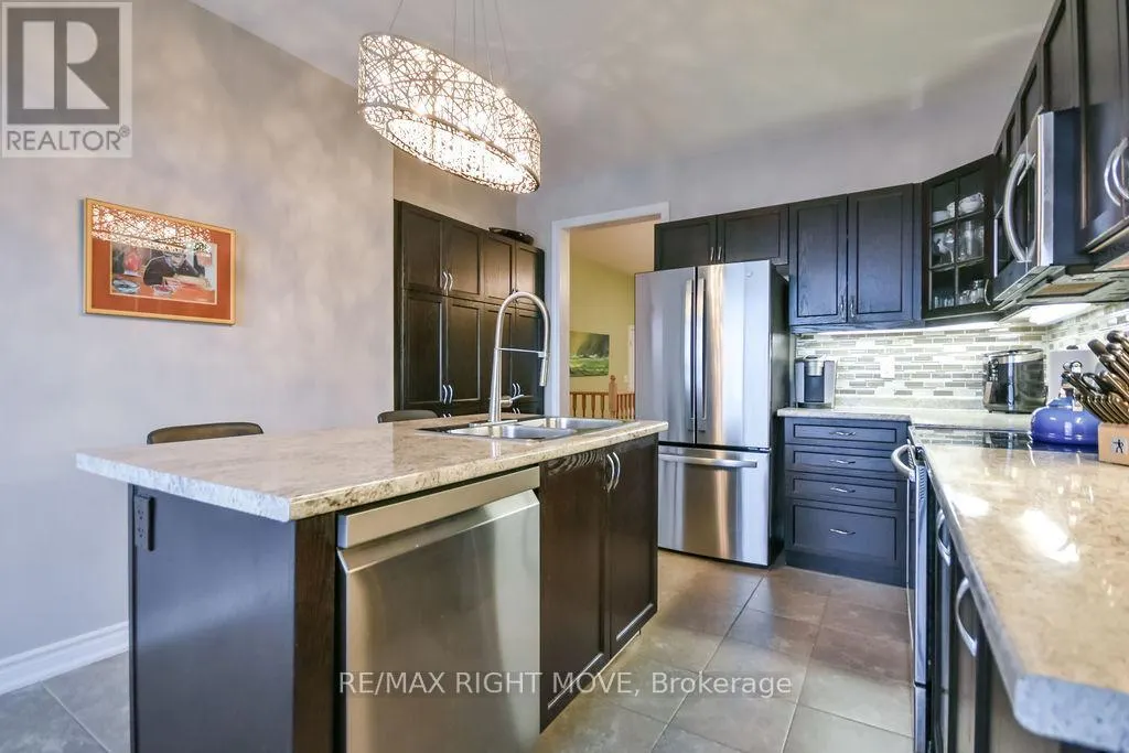 3111 EMPEROR DRIVE