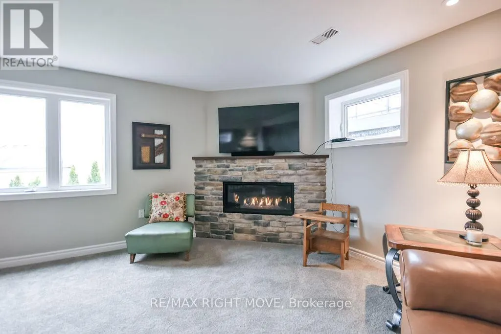 3111 EMPEROR DRIVE