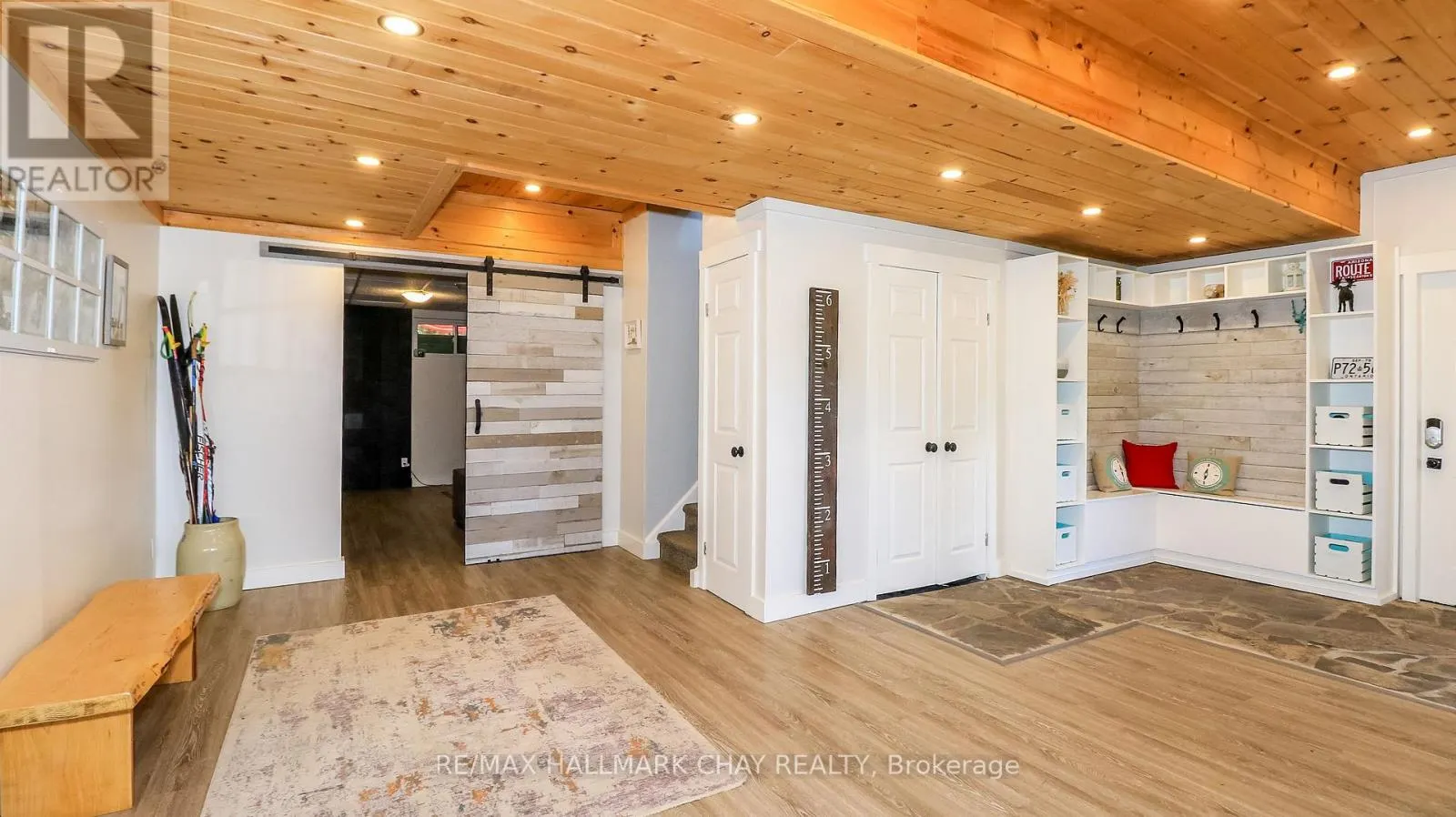 46 PINE RIDGE TRAIL