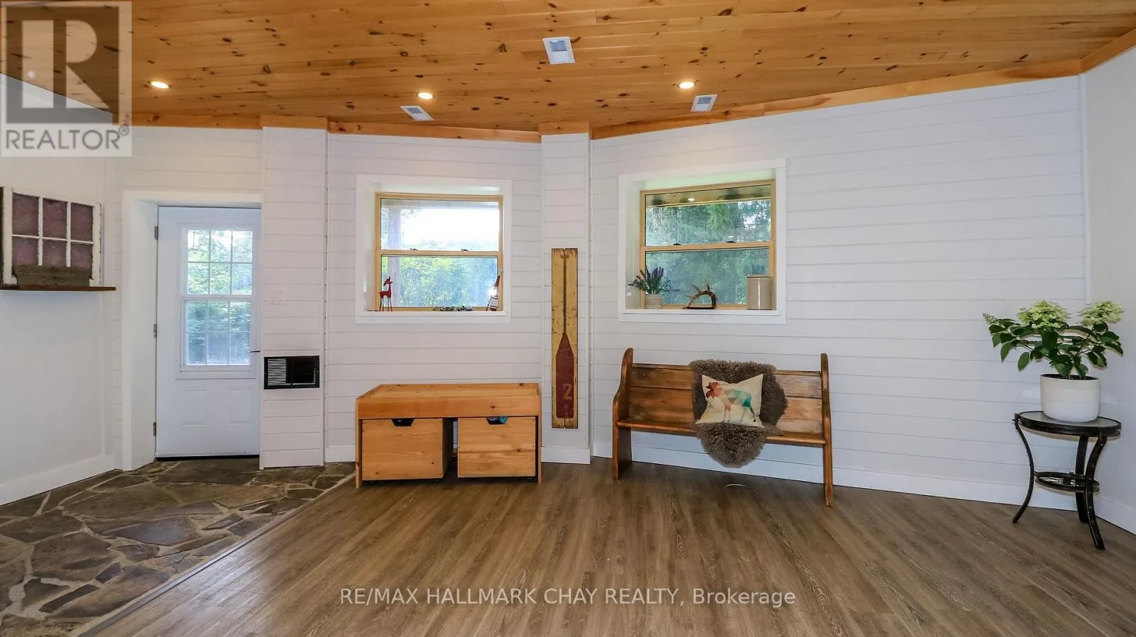 46 PINE RIDGE TRAIL