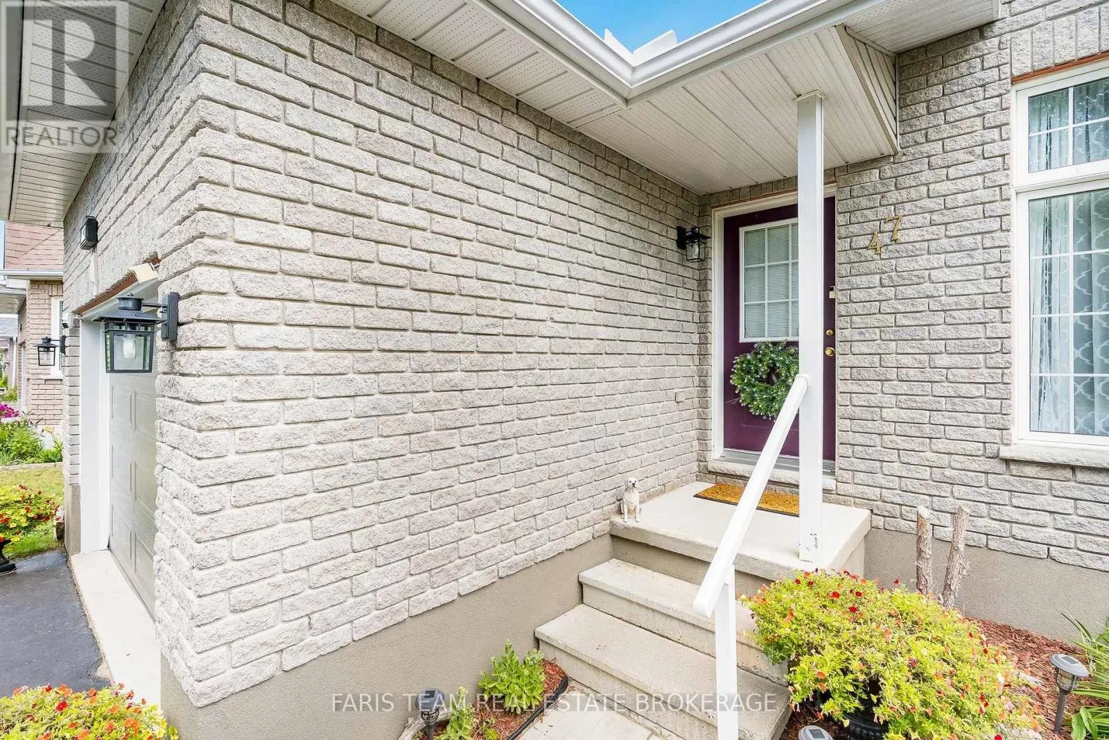 47 GEORGIAS WALK