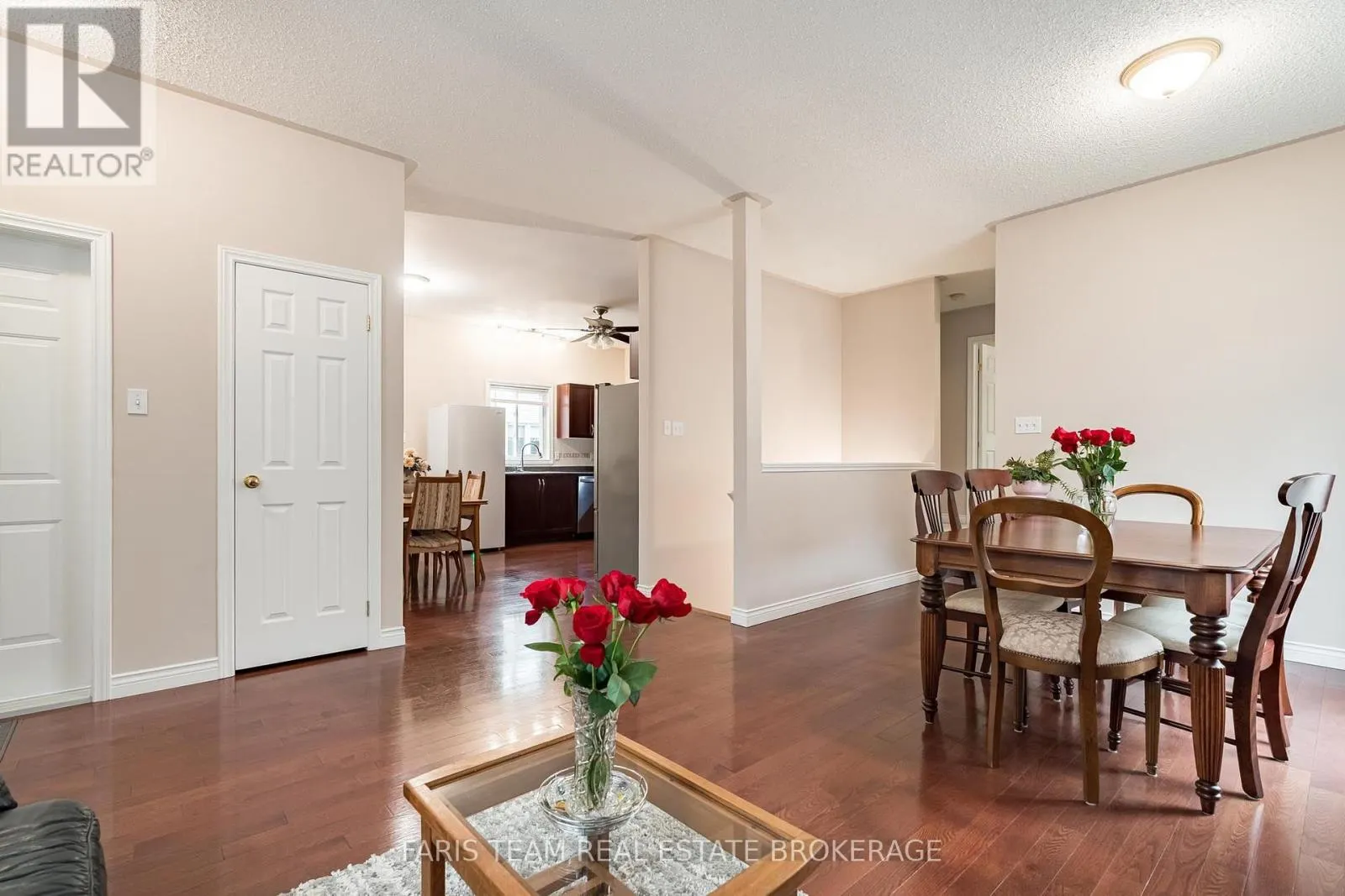 47 GEORGIAS WALK