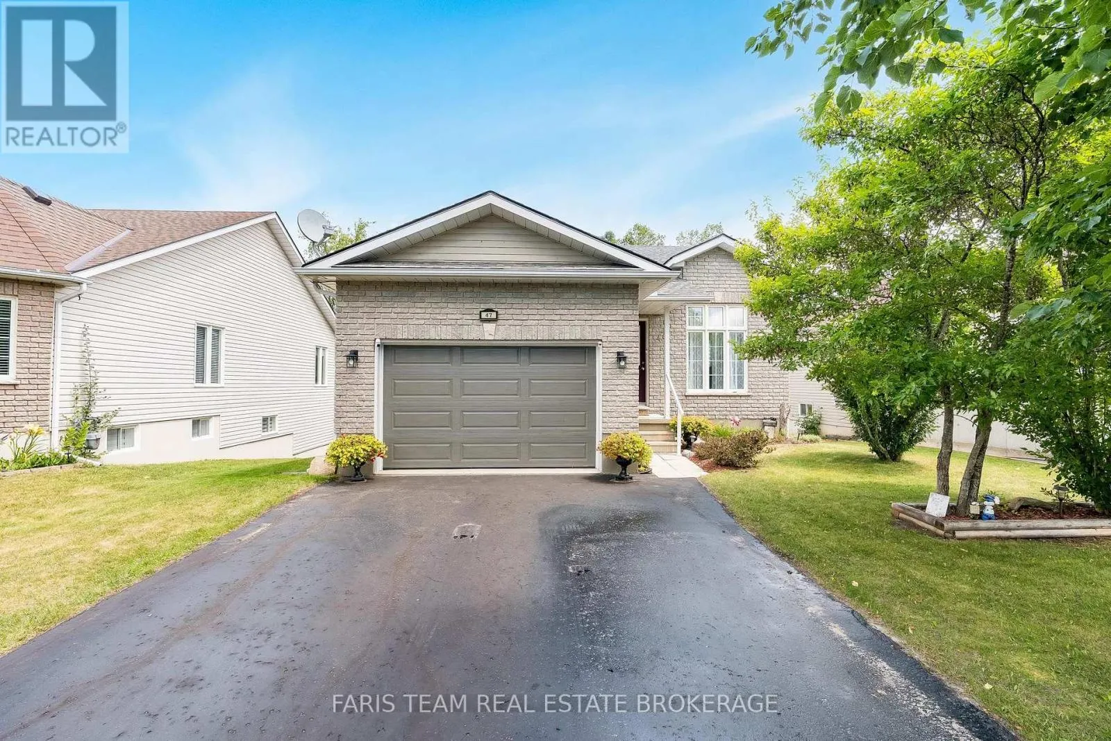 47 GEORGIAS WALK